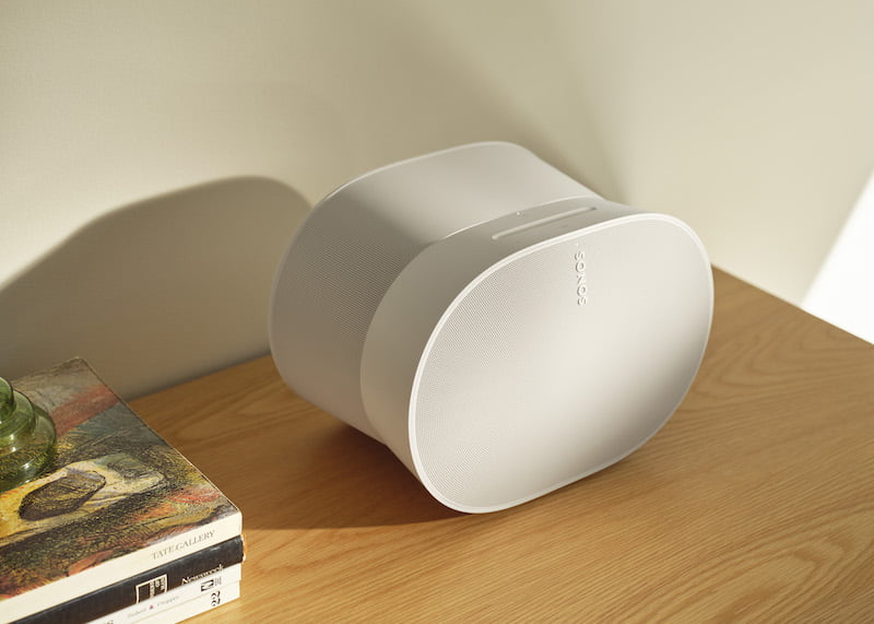 Sonos Era 300 in white